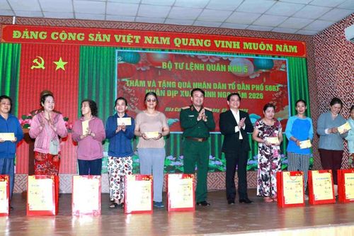 Đi về phía nhân dân - ấm áp nghĩa tình quân dân giữa lòng Đà Nẵng