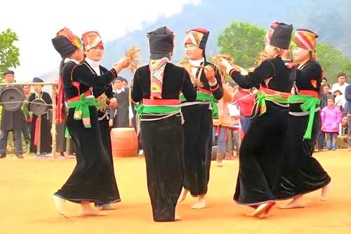 Chiếc nôi gìn giữ dân ca, dân vũ truyền thống