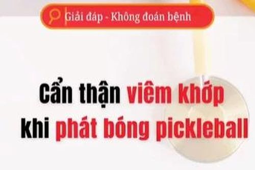 Cẩn thận viêm khớp khi phát bóng pickleball