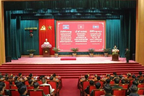 Học viện Quốc phòng bế giảng các lớp đào tạo chức vụ, đào tạo sau đại học học kỳ I năm học 2025-2026