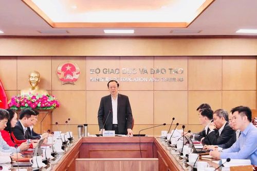 Đánh giá tiến độ 100 trường nội trú xã biên giới đã khởi công, thúc đẩy triển khai tiếp 148 trường