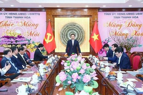 Thanh Hóa gặp mặt văn nghệ sĩ, trí thức khoa học, nhà giáo, bác sĩ, vận động viên tiêu biểu, báo chí-xuất bản