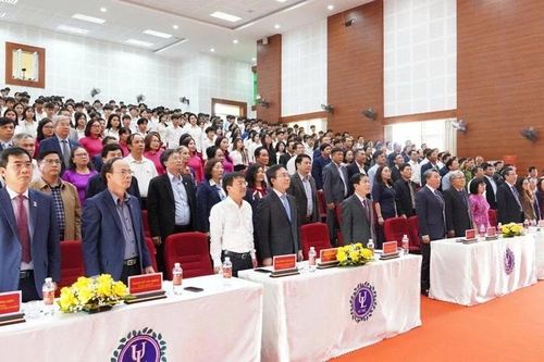Bộ trưởng Tư pháp Nguyễn Hải Ninh dự Lễ công bố thành lập Phân hiệu Trường đại học Luật Thành phố Hồ Chí Minh tại Quảng Trị