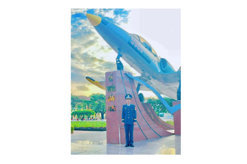 Từ quê hương Đồng Tháp Mười đến giấc mơ bay