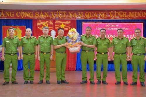 Công an TP Đà Nẵng khen thưởng đột xuất Phòng Cảnh sát hình sự