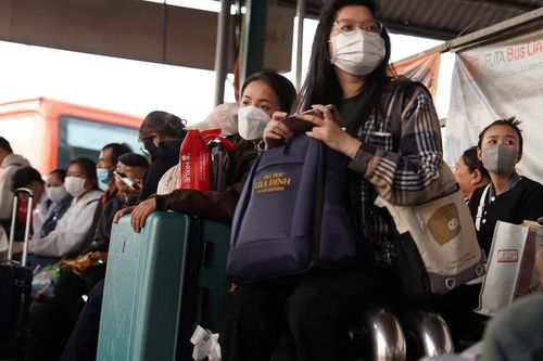 TPHCM: Hơn 1 triệu vé xe liên tỉnh phục vụ nhu cầu đi lại của người dân dịp tết