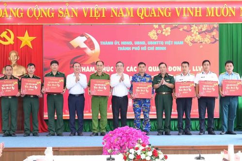 Sống xứng đáng với bậc tiền nhân đã hy sinh trên mảnh đất thiêng liêng Côn Đảo