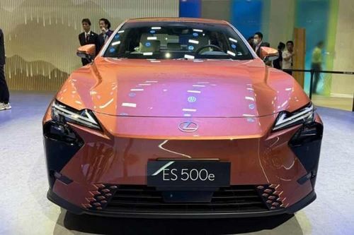 Lexus ES 2026 nhận cọc tại Việt Nam, khởi điểm trên 2,3 tỷ đồng