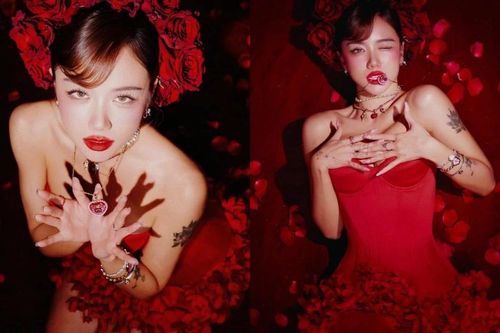 Chào valentine, Phương Ly tung loạt ảnh với sắc đỏ quyến rũ