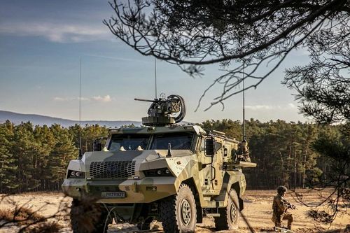 Quốc gia Đông Nam Á giấu tên đã đặt mua 100 xe bọc thép Patriot