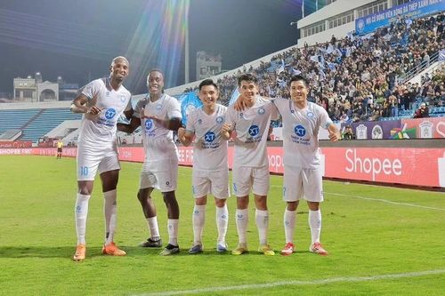 Rõ lý do Xuân Son không ra sân trận cuối vòng bảng Cúp C1 Đông Nam Á