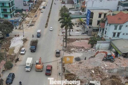 Hàng trăm nhà kiên cố bị tháo dỡ cho dự án mở rộng đại lộ hơn 1.000 tỷ đồng