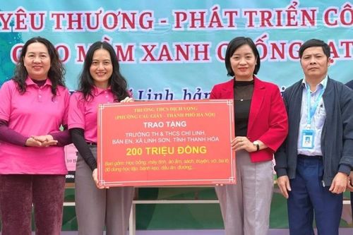 Mang yêu thương và công nghệ số đến với học sinh vùng cao Thanh Hóa