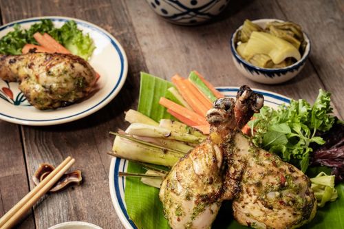 Gà Mỹ nổ muối é cho mâm cơm đoàn viên ngày Tết