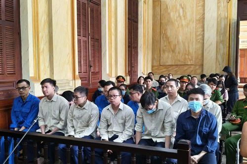 Nhận hối lộ 1,2 tỷ đồng, cựu Chi cục trưởng Chi cục Thú y vùng VI lĩnh án