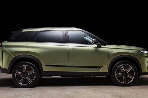 Mẫu xe giá rẻ 'hao hao' Land Rover bất ngờ bán chạy hơn cả Ford và Nissan