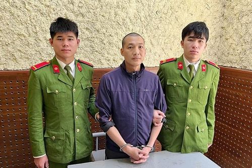 Công chức xã 'nổ' lo được sổ đỏ, chiếm đoạt 800 triệu đồng
