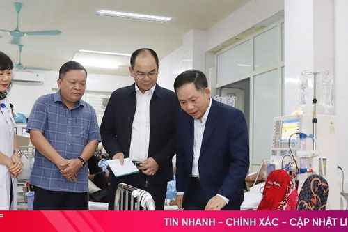 Nhiều phần quà ý nghĩa đến với bệnh nhân, hoàn cảnh khó khăn