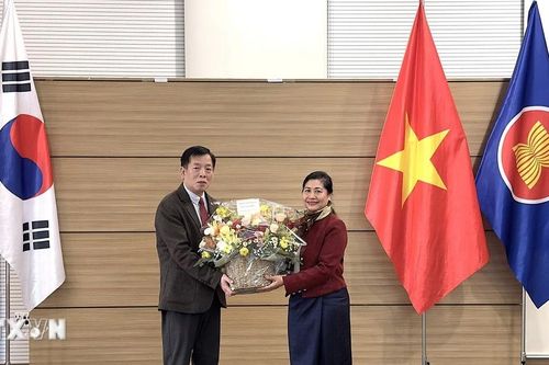 Thắt chặt tình cảm gắn bó, tin cậy giữa các cơ quan đại diện ngoại giao Việt-Lào