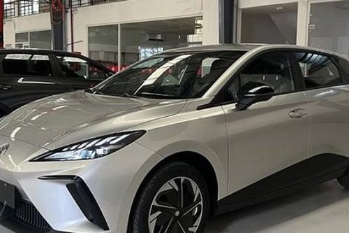 MG giảm giá 300 triệu đồng cho mẫu xe điện MG4