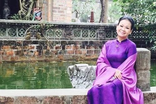 Sau cơn đột quỵ, cuộc sống của nữ danh ca bị kiểm soát chặt chẽ