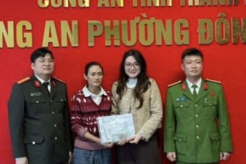 Công nhân môi trường nhặt được hơn 1,4 tỷ đồng trả lại cho người bị mất