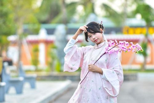 Xúng xính chụp ảnh xuân