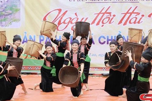 'Giữ lửa' phong trào văn nghệ quần chúng