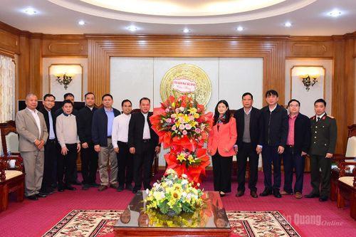 Phó Chủ tịch UBND tỉnh Vương Ngọc Hà tiếp đoàn đại biểu Giáo hạt Tuyên Quang – Giáo phận Bắc Ninh