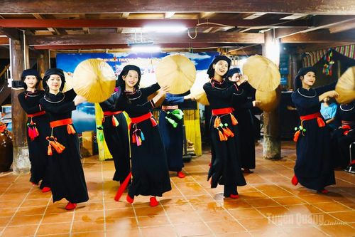 Mùa xuân vùng cao - Nơi lễ hội mở lối du xuân