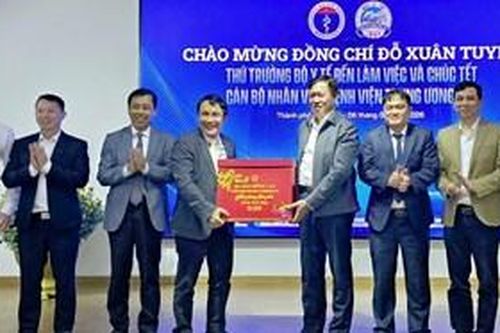 Sẵn sàng nhân lực, vật tư y tế cấp cứu dịp Tết