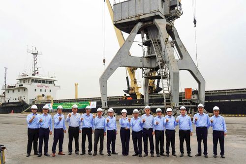 Phân bón Miền Nam - Xuất khẩu 5.000 tấn NPK, mừng Đảng mừng Xuân năm 2026