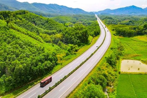 Bộ Xây dựng phản hồi đề xuất làm cao tốc Sơn La - Lào Cai