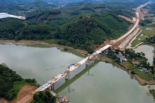 Đề xuất hơn 20.000 tỷ đồng ngân sách Trung ương đầu tư hoàn chỉnh cao tốc qua Tuyên Quang