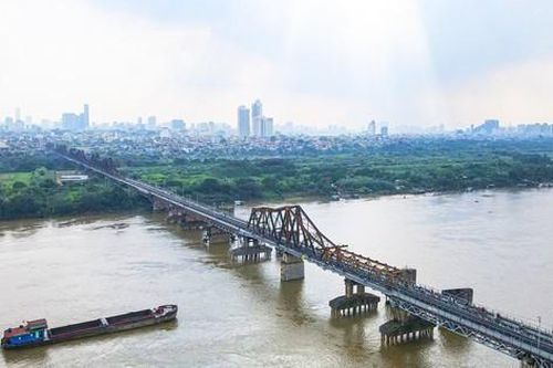 Phát hiện hư hỏng nghiêm trọng tại cầu Long Biên, đường sắt tạm dừng tàu