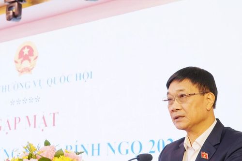 Phó Chủ tịch Quốc hội Vũ Hồng Thanh thăm, chúc Tết các thế hệ cán bộ Quốc hội tại miền Trung – Tây Nguyên