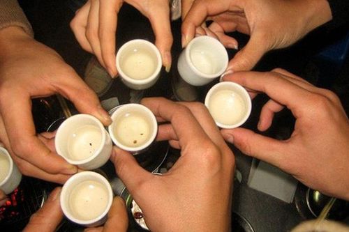 Uống rượu bia ngày Tết xong mà không làm ngay việc này, cơ thể mệt rã rời suốt cả ngày