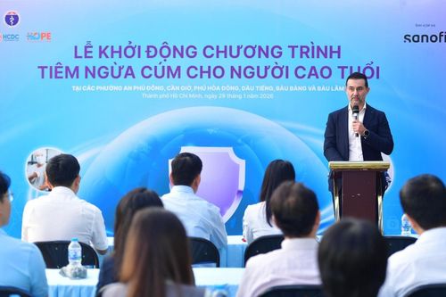 TP.HCM tăng cường phòng ngừa cúm mùa cho người cao tuổi