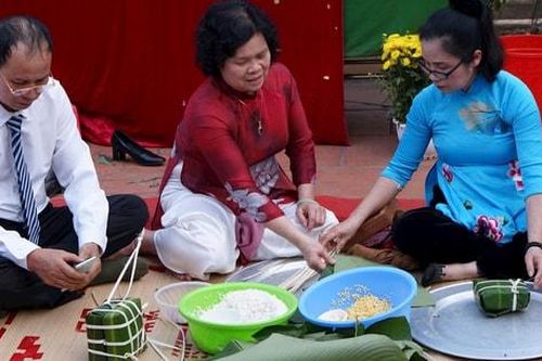 Ấm áp Ngày hội 'Bánh chưng xanh mừng xuân Bính Ngọ 2026' tại phường Hồng Hà