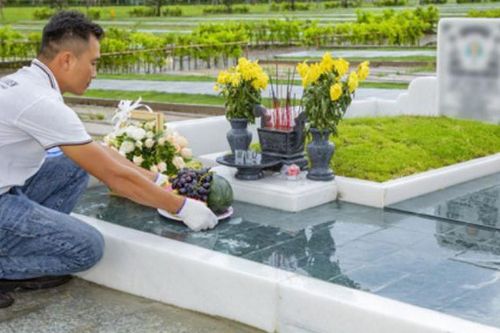 Tảo mộ vào dịp nào là tốt, những điều kiêng kỵ cần tránh khi đi tảo mộ