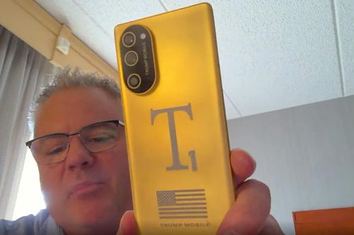Đây là điện thoại Trump T1