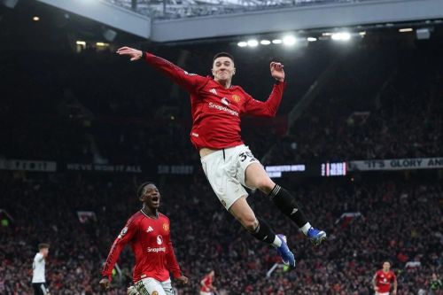 Tại sao Sesko phải được đá chính trước Spurs?