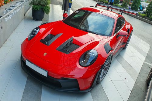 Cận cảnh 'siêu xe' Porsche 911 GT3 RS hơn 17,7 tỷ đồng tại Việt Nam