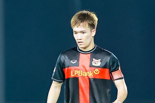 HAGL quật ngã Ninh Bình