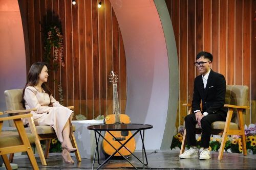 Những 'bước đi trong hy vọng' của chàng trai khiếm thị