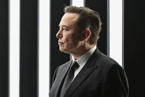 Tỉ phú Elon Musk thừa nhận tiền không mang lại hạnh phúc