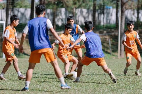 Đi trước và đón đầu