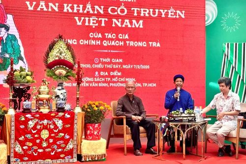 Tìm về di sản văn hóa dân tộc qua 'Văn khấn cổ truyền Việt Nam'