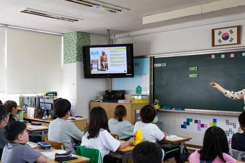 Bài toán giáo viên thời dân số giảm