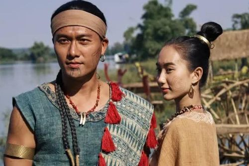 Tết Bính Ngọ xem 'Huyền Tình Dạ Trạch' để tự hào về con Rồng cháu Tiên